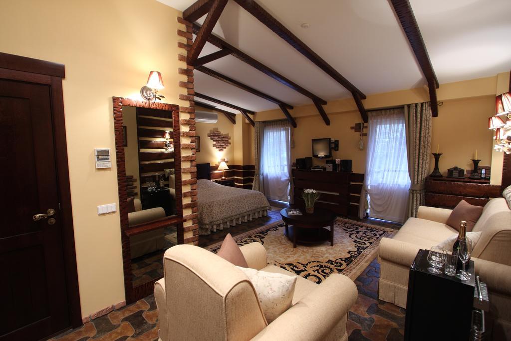 Park-Hotel Butenko Stable Protsev المظهر الخارجي الصورة